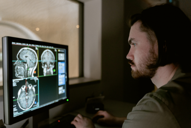 W jakim celu stosuje się skaner PET/CT?