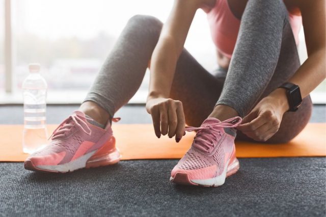 Wybieramy buty damskie sportowe. Jaki model sprawdzi się na siłowni, podczas biegania i na rowerze?