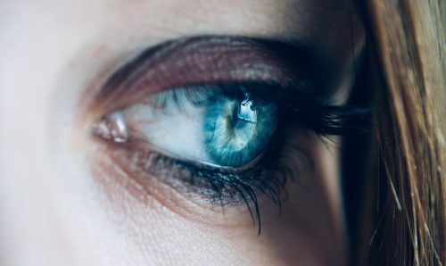 Jaki tusz do rzęs wybrać? Jakie są typy tuszów i czym się różnią?