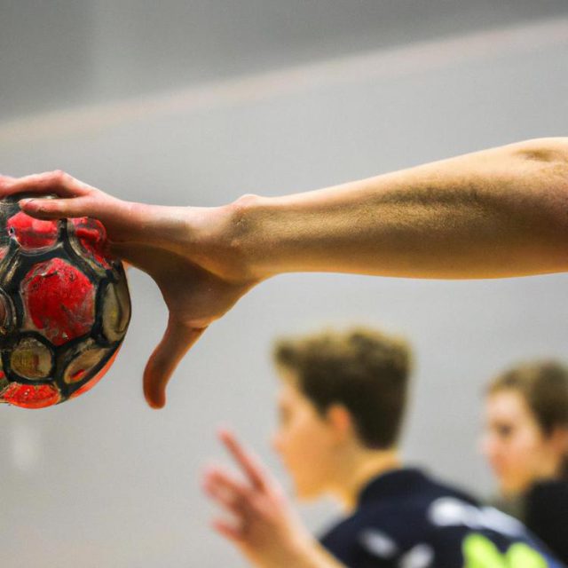 Ile trwa połowa w piłce ręcznej?